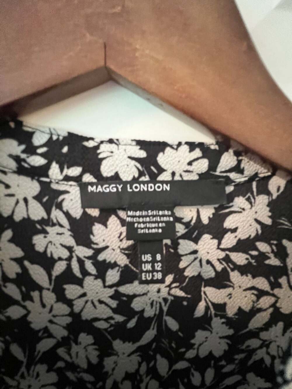 Maggy London Black and‎ White Floral Ruffe Sleeve Tie-Waist Jumpsuit - Picture 3 of 10
